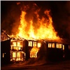 В Лесосибирске при пожаре в частном доме погибла пожилая женщина и двое мужчин