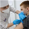 В Красноярском крае от коронавируса привили 500 подростков
