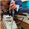 «Помогать людям надо»: краевые энергетики приняли участие в донорской акции и сдали кровь