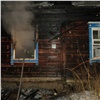 В Красноярском крае 10-летний мальчик получил ожог роговицы при пожаре. Его причиной могла стать зарядка для телефона 