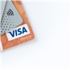 ВТБ продолжает обслуживание карт Visa и Mastercard в России