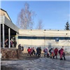 В Красноярске эвакуируют учеников школы «Универс»
