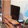 Житель Канска в запое расплатился с соседом телевизором и обвинил того в краже