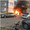 «Лили воду из окон и оттащили машину»: жители Солнечного потушили пожар и стали героями соцсетей (видео) 