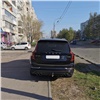 «Их не пугают даже штрафы!»: красноярские водители продолжают парковаться на газонах 
