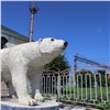 На красноярской ж/д станции появился «белый медведь» (видео)