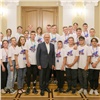 Школьники из ДНР пообщались с Александром Уссом и побывали на экскурсии в здании правительства Красноярского края