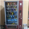 В красноярских школах через вендинговые аппараты продают энергетики и чипсы. Учреждения проверяет прокуратура