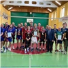 Команды красноярского цемзавода и комбината «Волна» стали призерами турнира по волейболу