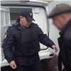 Двое жителей Шарыпово избили нового знакомого и вымогали у него деньги