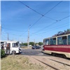 В Красноярске на Мичурина столкнулись трамвай и автобус 