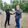 В Красноярске охранник озеро-парка спас тонущего мужчину 