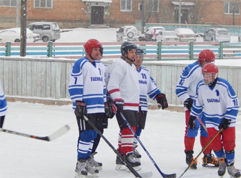 Металлурги БоАЗа сыграли в первом турнире по хоккею сезона зимних игр