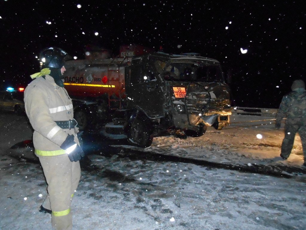 В результате ДТП с участием бензовоза в Уярском районе Красноярского края погиб человек