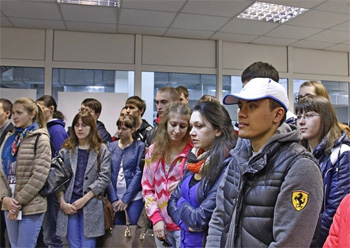 Студенты СФУ посетили завод по производству «умных» приборов учета электроэнергии