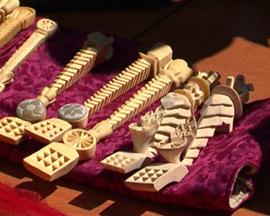 Глава Тувы поручил поддержать производителей национальных сувениров
