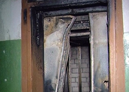 Норильские полицейские установили личность мужчины, сгоревшего в лифте