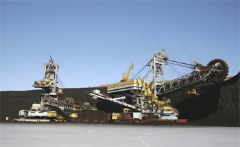 Предприятия СУЭК добыли 96,5 млн тонн угля в 2013 году