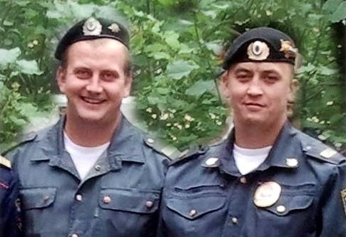 В Красноярске сотрудники патрульно-постовой службы предотвратили падение с балкона двоих детей